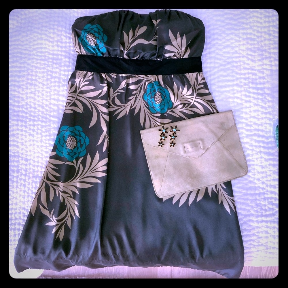 Size 8 Cocktail dress Silky strapless flower gold